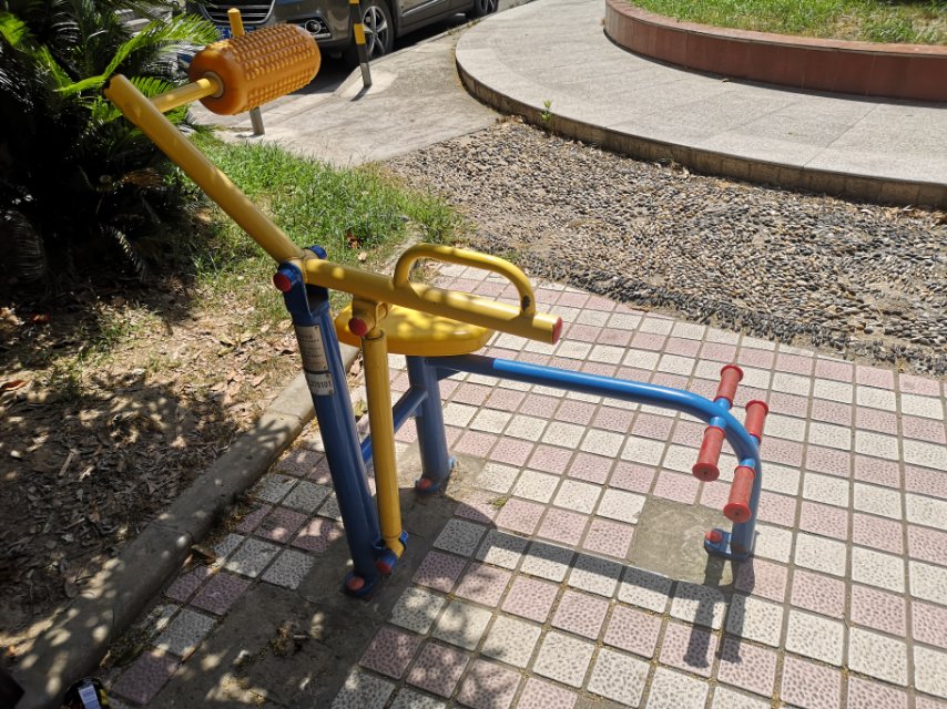 腹背鍛煉器 腹背鍛煉器