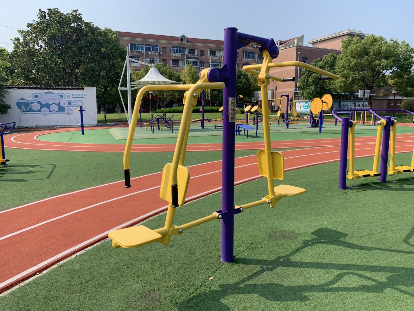 坐推坐拉器 坐推坐拉器