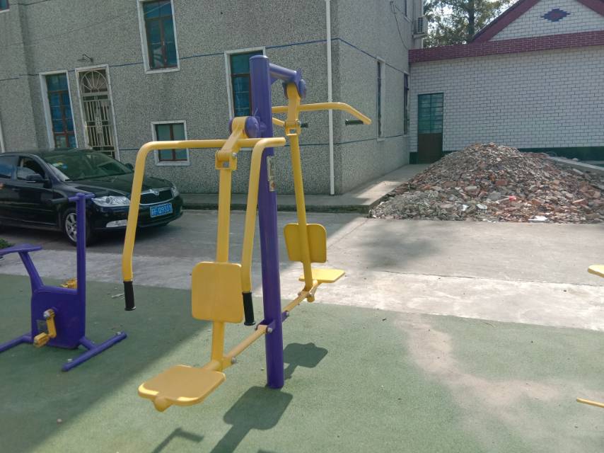 坐推坐拉器 坐推坐拉器