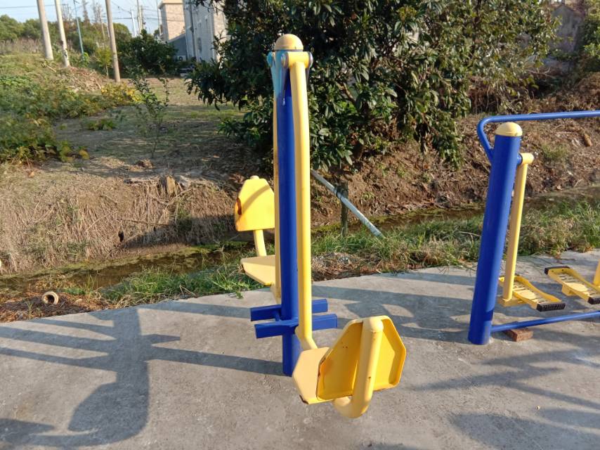 坐蹬訓(xùn)練器 坐蹬訓(xùn)練器