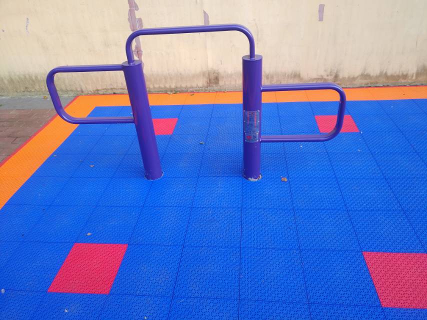 彈振壓腿器 彈振壓腿器