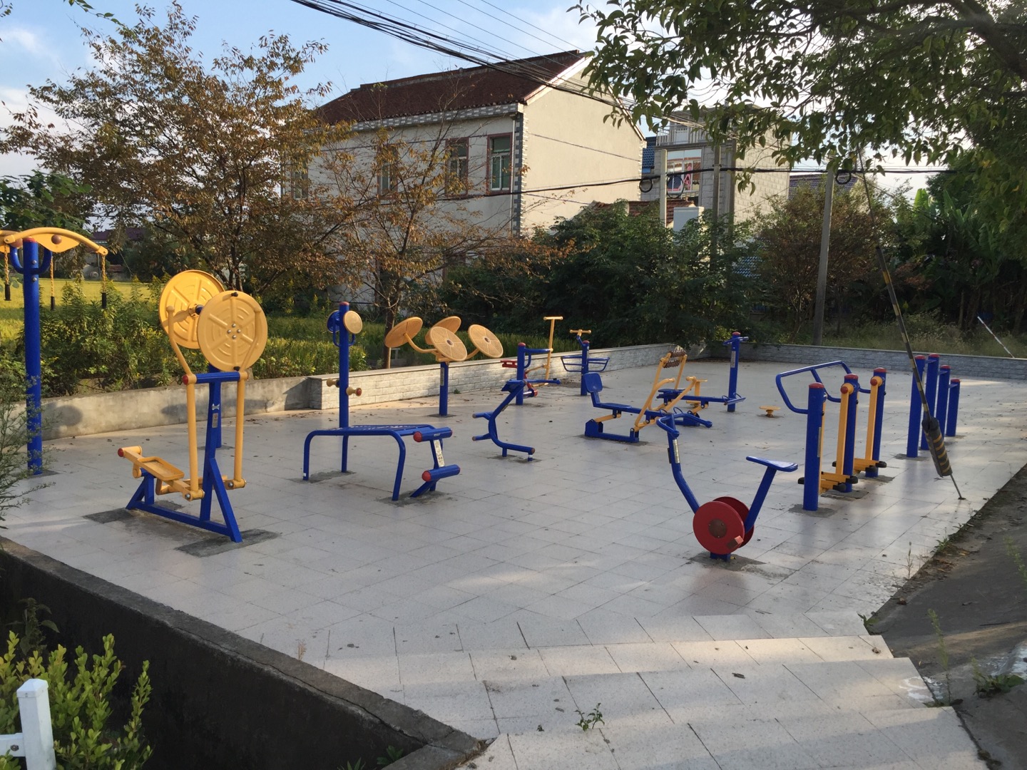 廟鎮(zhèn)聯(lián)益村健身點(diǎn)