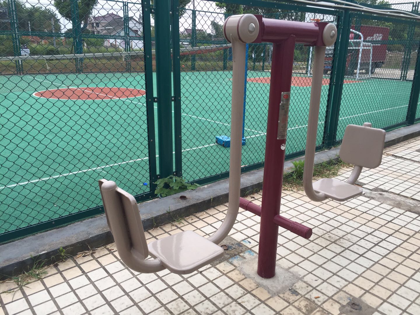 雙人坐蹬器 雙人坐蹬器