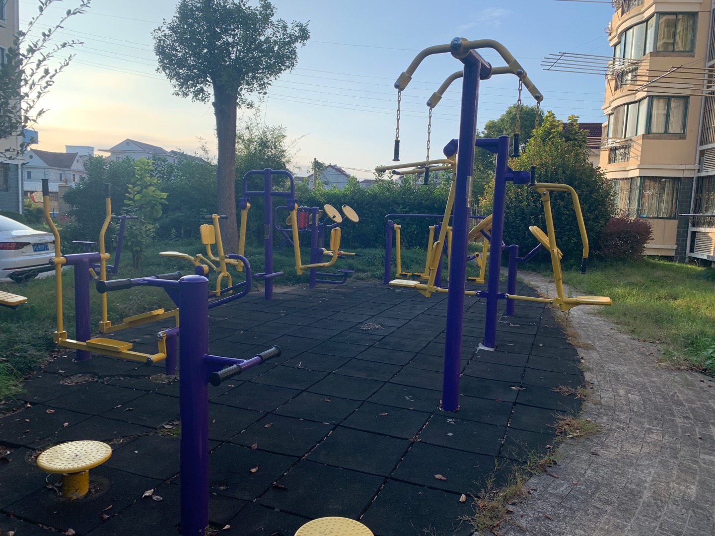 堡鎮(zhèn)石島苑健身點(diǎn)