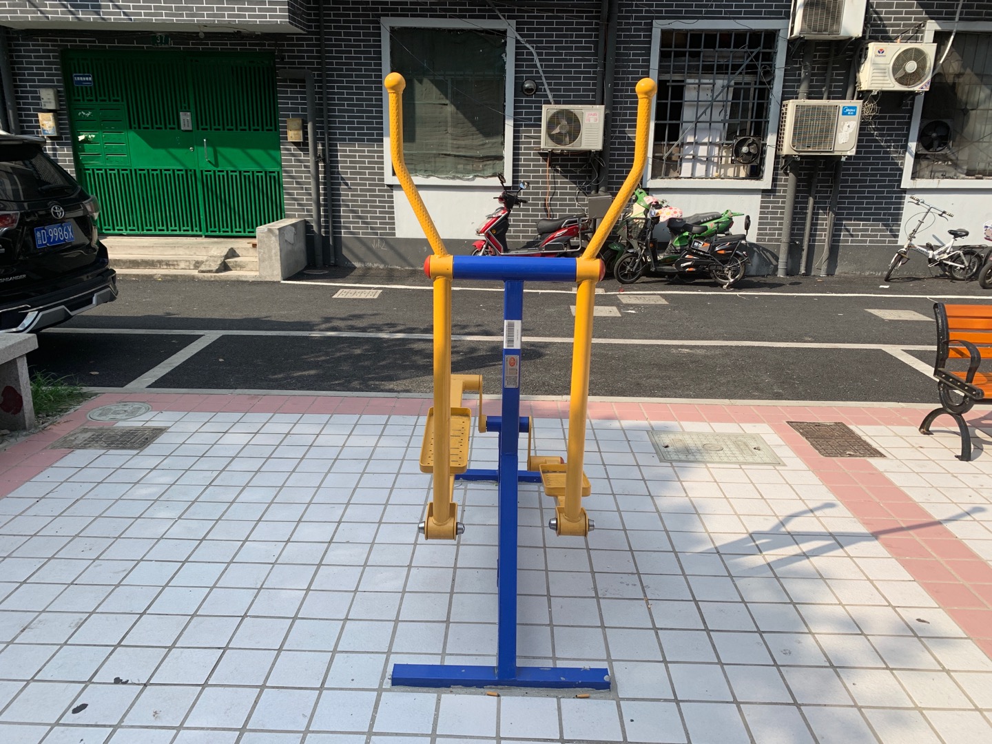 室外橢圓機(jī) 室外橢圓機(jī)