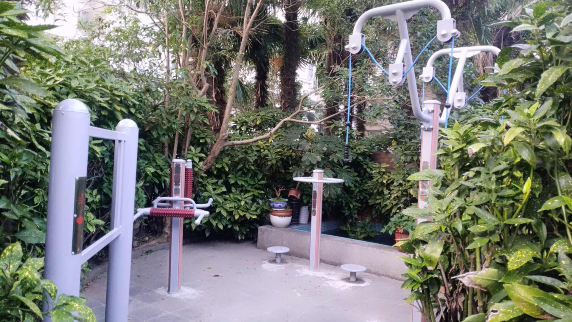 光明城市健身點(diǎn) 光明城市健身點(diǎn)