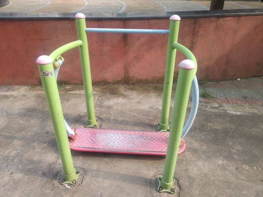 晃板健身器 晃板健身器