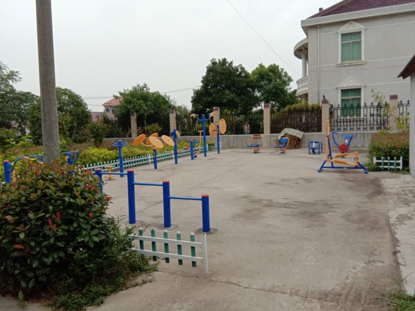 堡鎮(zhèn)四滧村6隊健身點