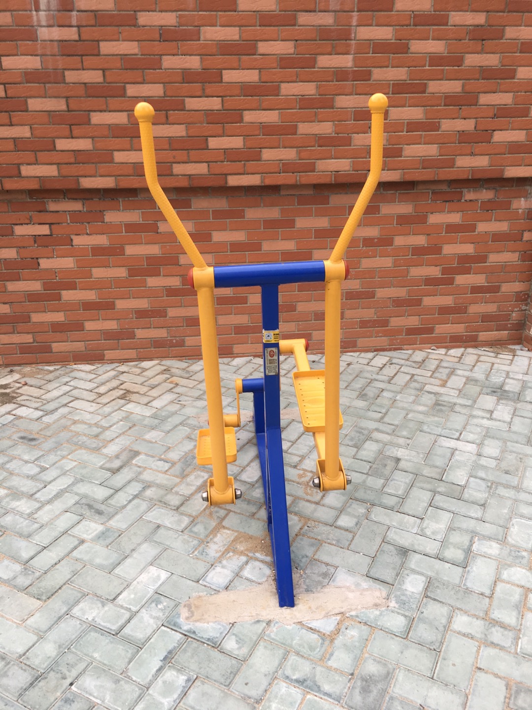 室外橢圓機(jī) 室外橢圓機(jī)