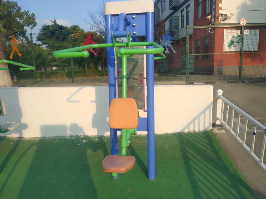 雙立柱拉力訓(xùn)練器