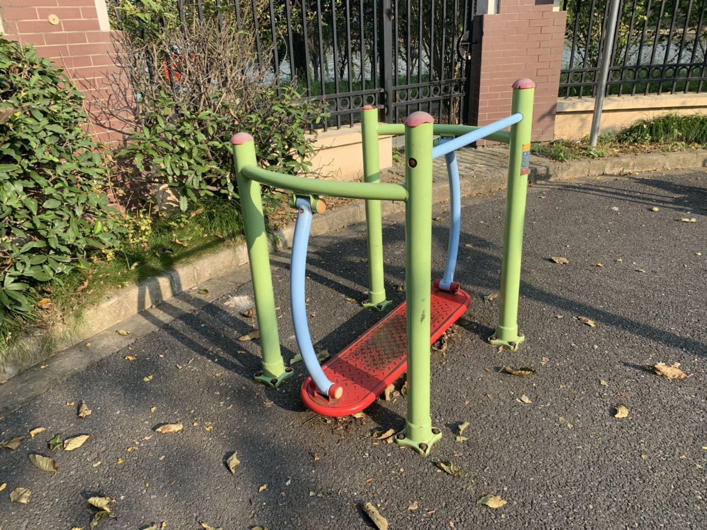 晃板健身器 晃板健身器