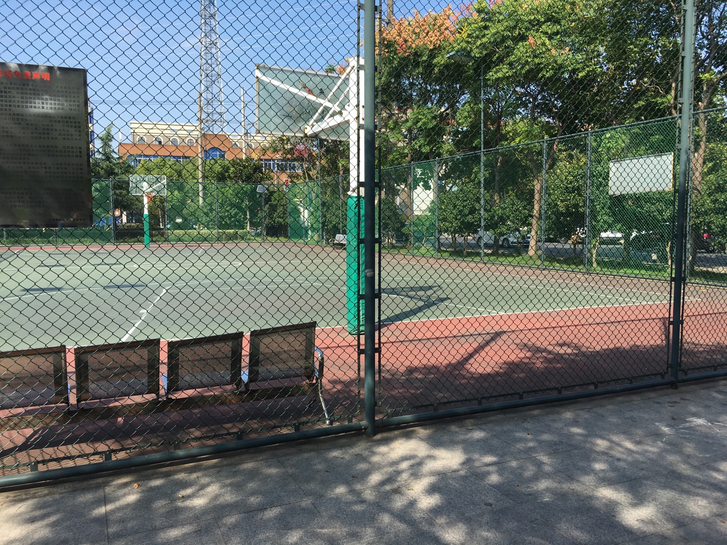 車(chē)墩文化中心公共運(yùn)動(dòng)場(chǎng)