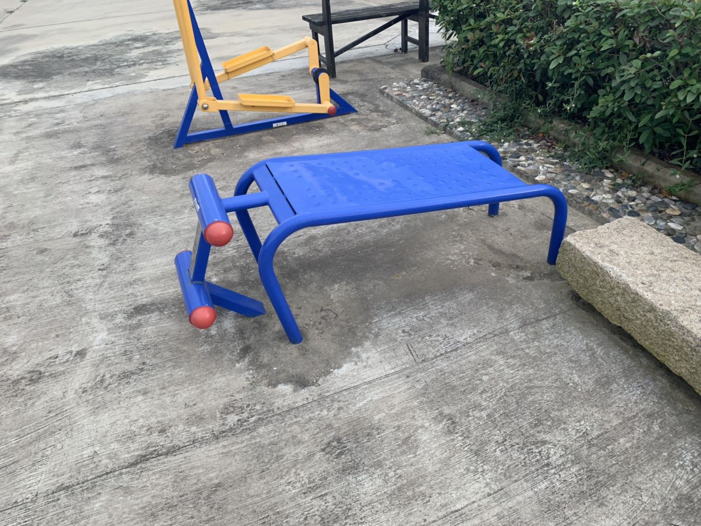 仰臥起坐板 仰臥起坐板