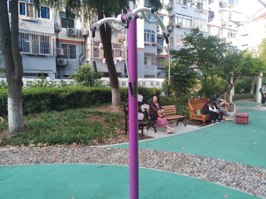 上肢牽引器(兩站位) 上肢牽引器(兩站位)