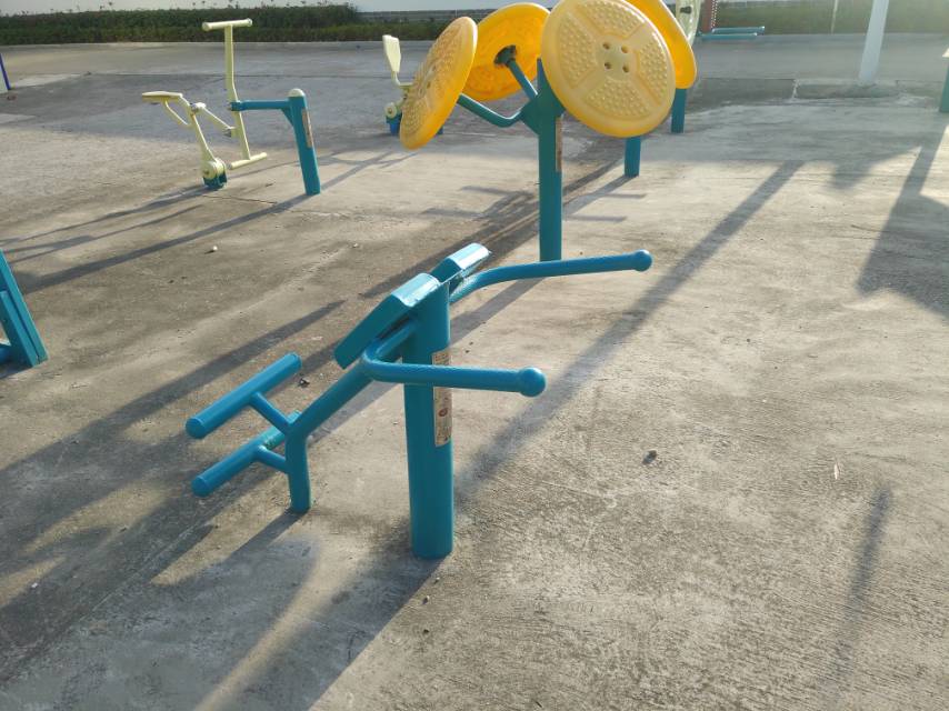 背肌訓(xùn)練器 背肌訓(xùn)練器