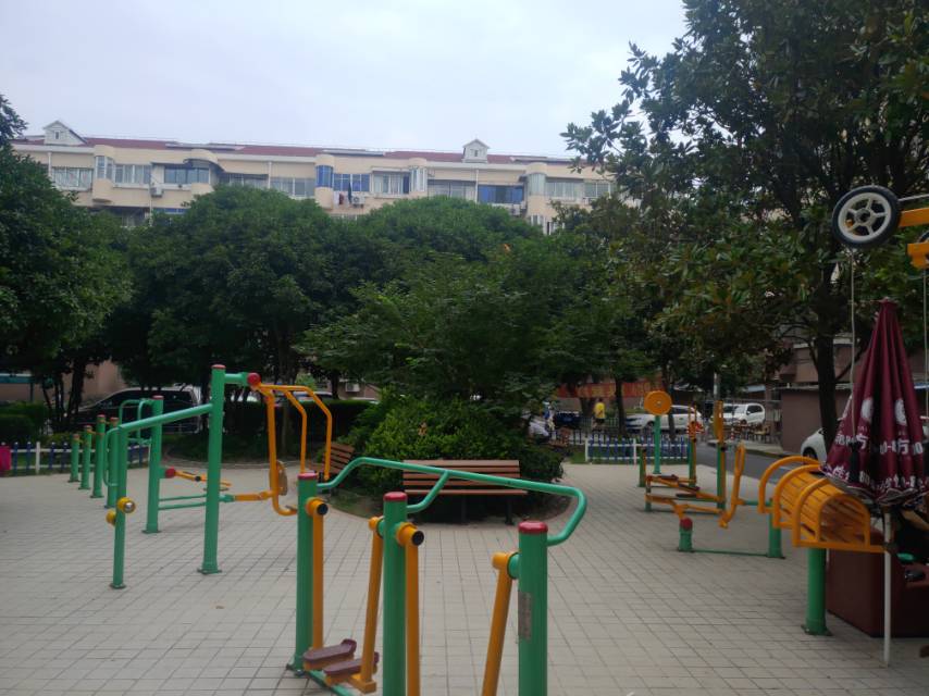 航華一村七居委B健身苑點(天一) 航華一村七居委B健身苑點(天一)