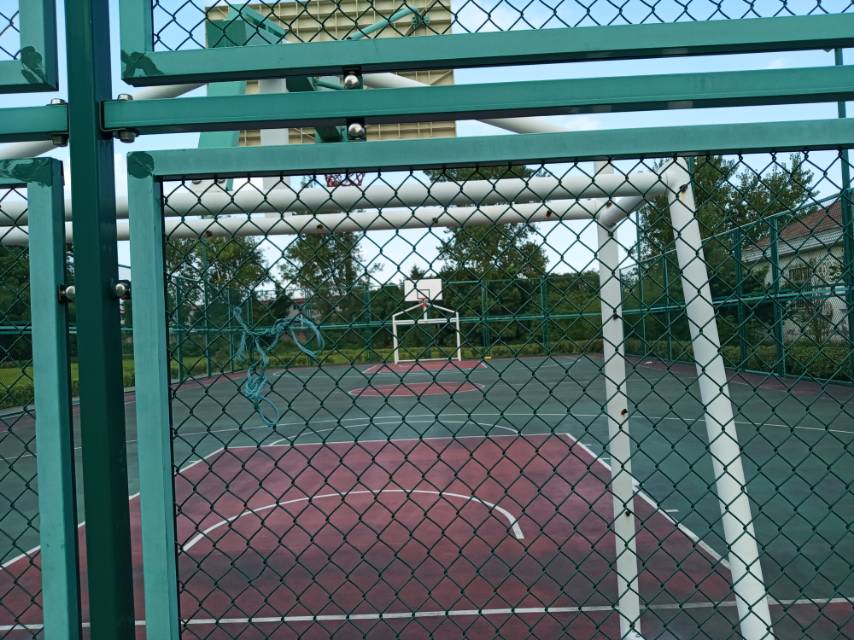 向陽(yáng)村籃球場(chǎng)