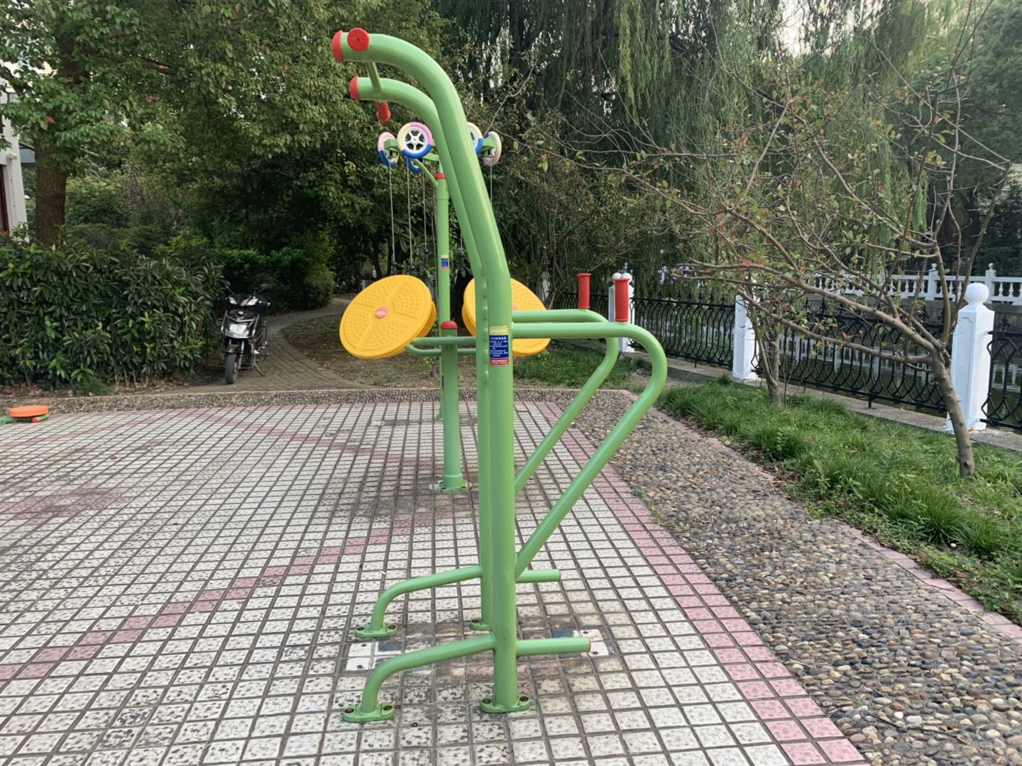 多功能鍛煉器 多功能鍛煉器