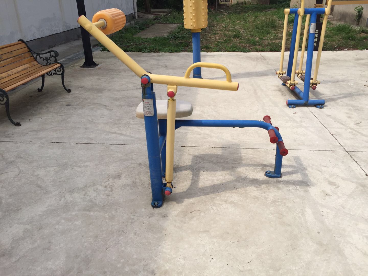 腹背鍛煉器 腹背鍛煉器