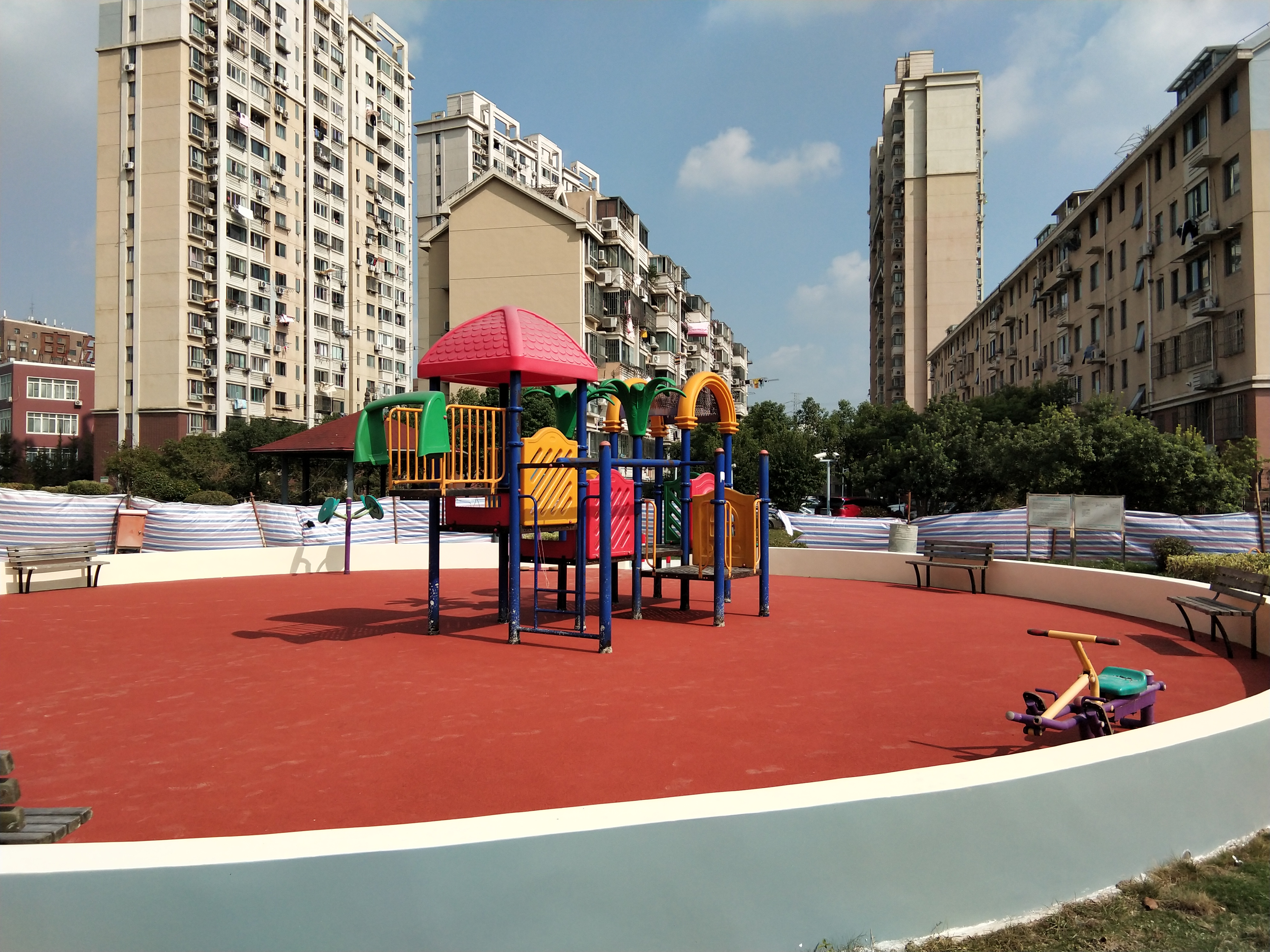 艾南花苑居委健身點(diǎn)