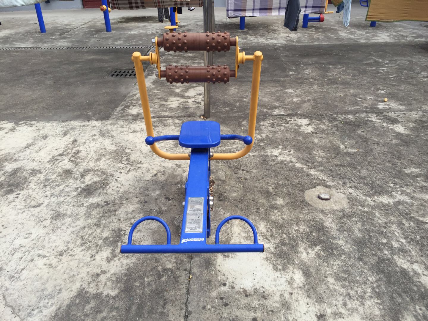 腹背屈伸訓練器