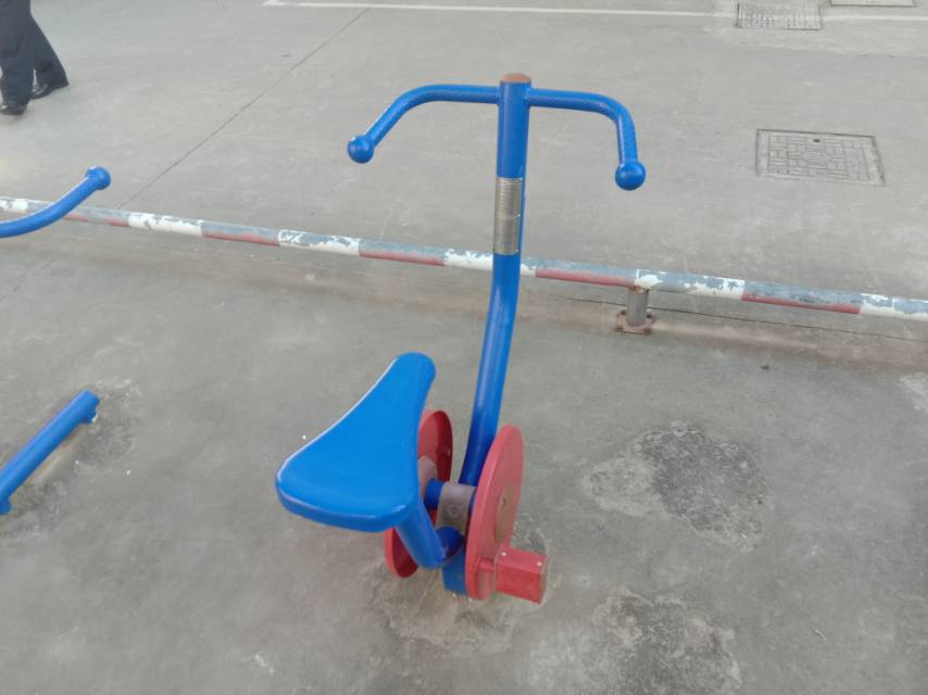 直立健身車 直立健身車