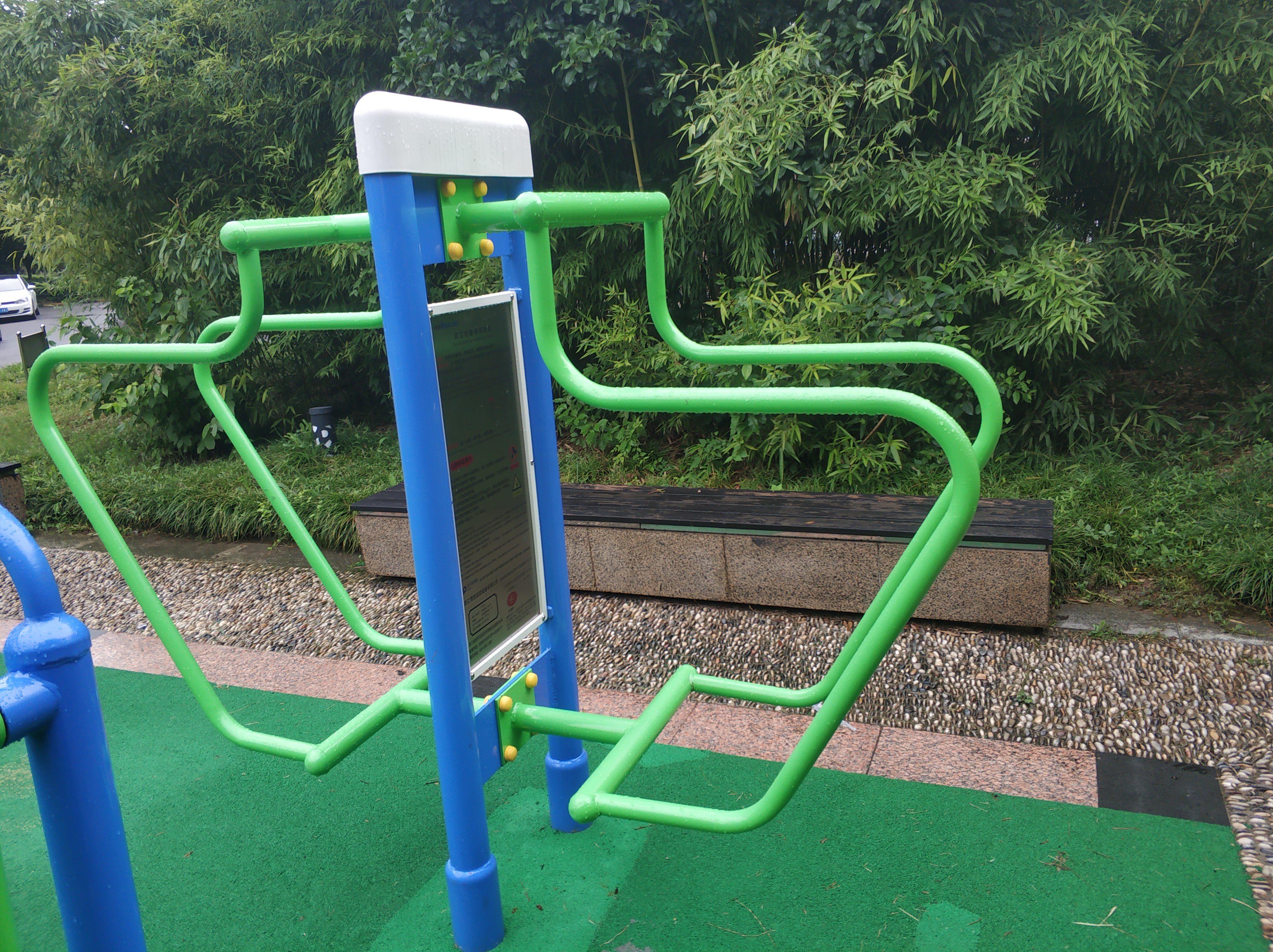 雙立柱曲臂訓(xùn)練器 雙立柱曲臂訓(xùn)練器