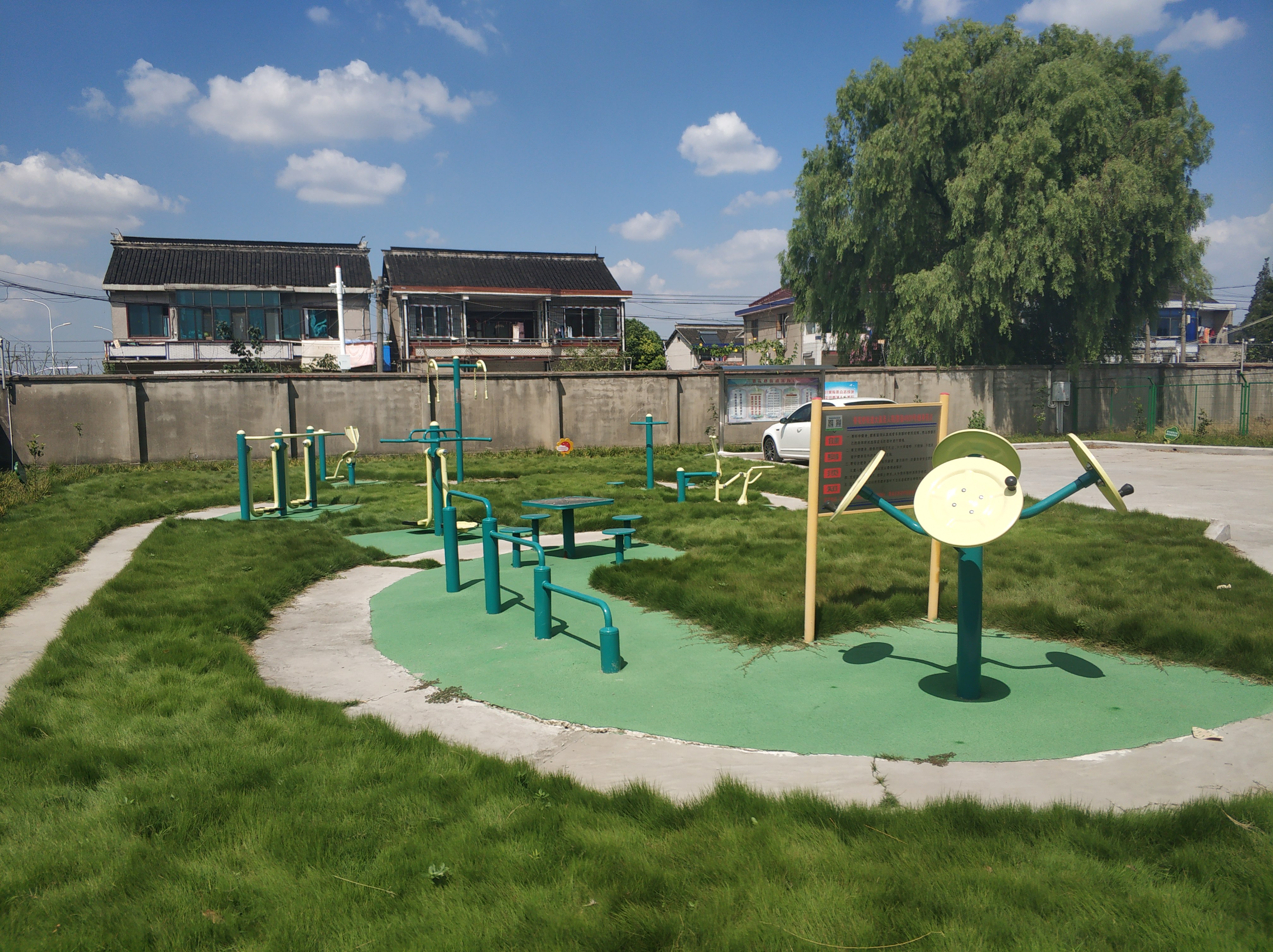 香花橋街道大盈圣人苑（曹盈4800號(hào)）健身苑點(diǎn)