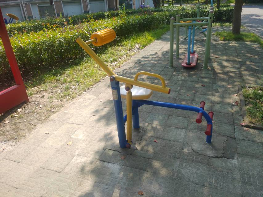 腹背鍛煉器 腹背鍛煉器