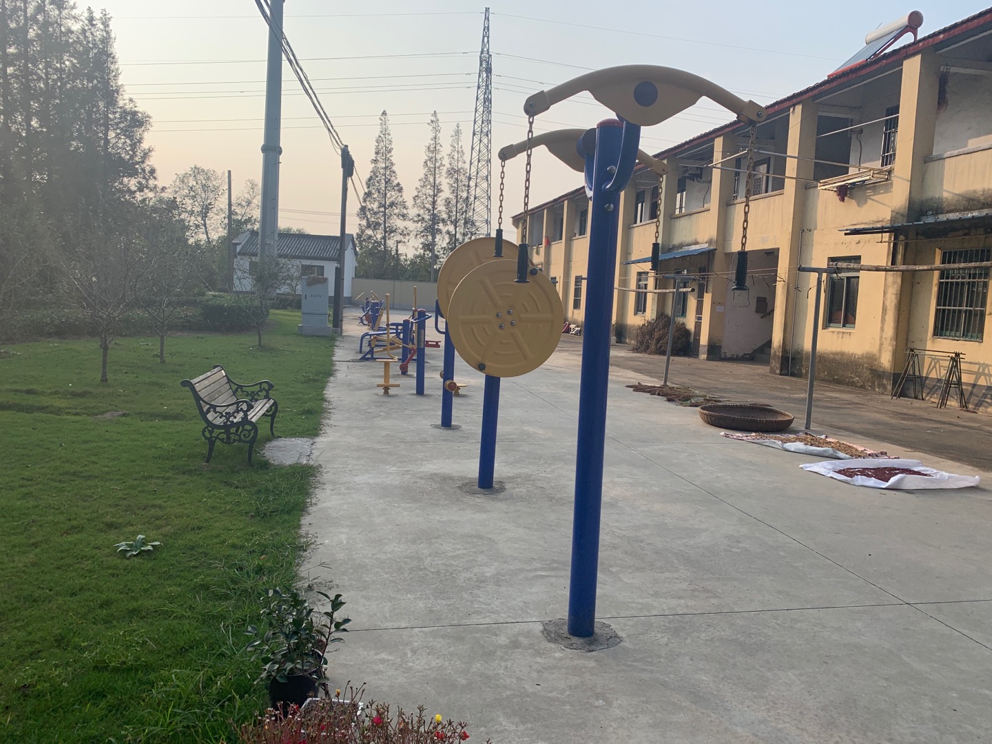 新海鎮(zhèn)10連健身點