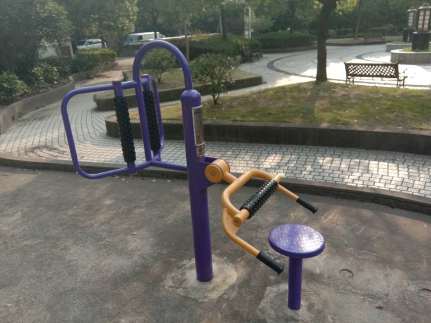 腰背按摩器 腰背按摩器