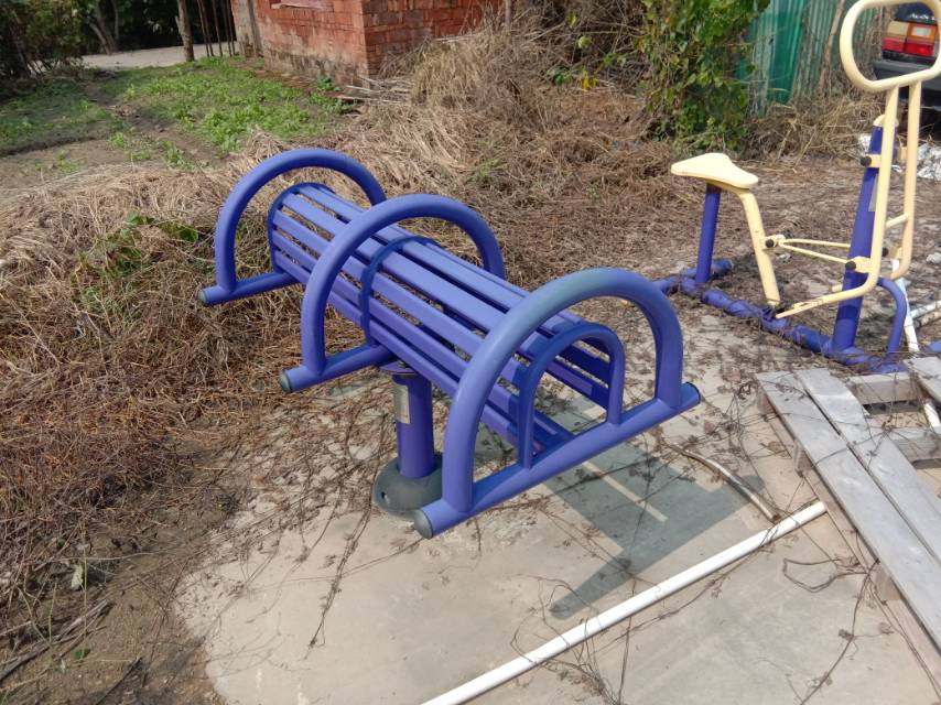 腰背伸展器 腰背伸展器