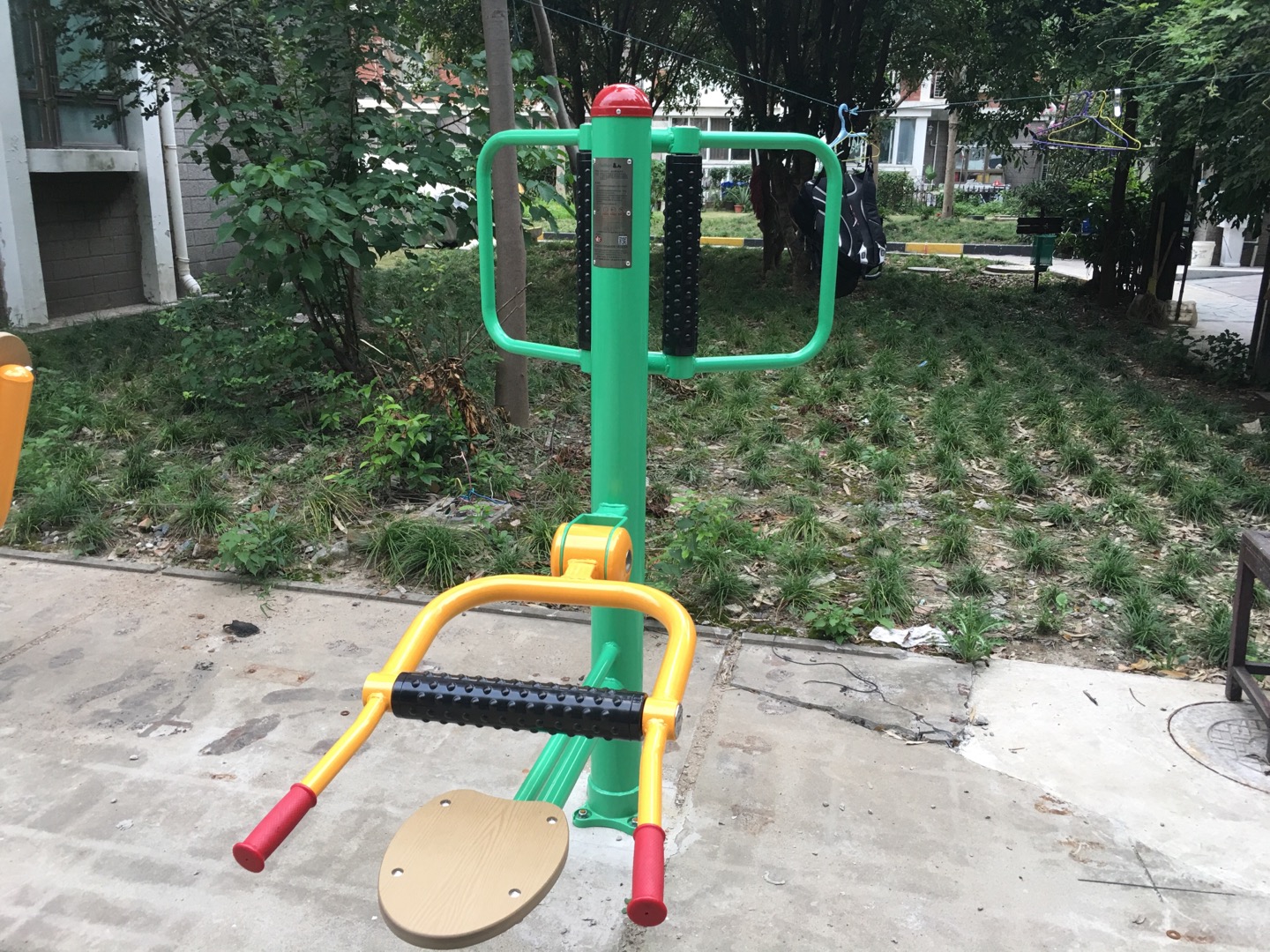 坐式腰背按摩器 坐式腰背按摩器