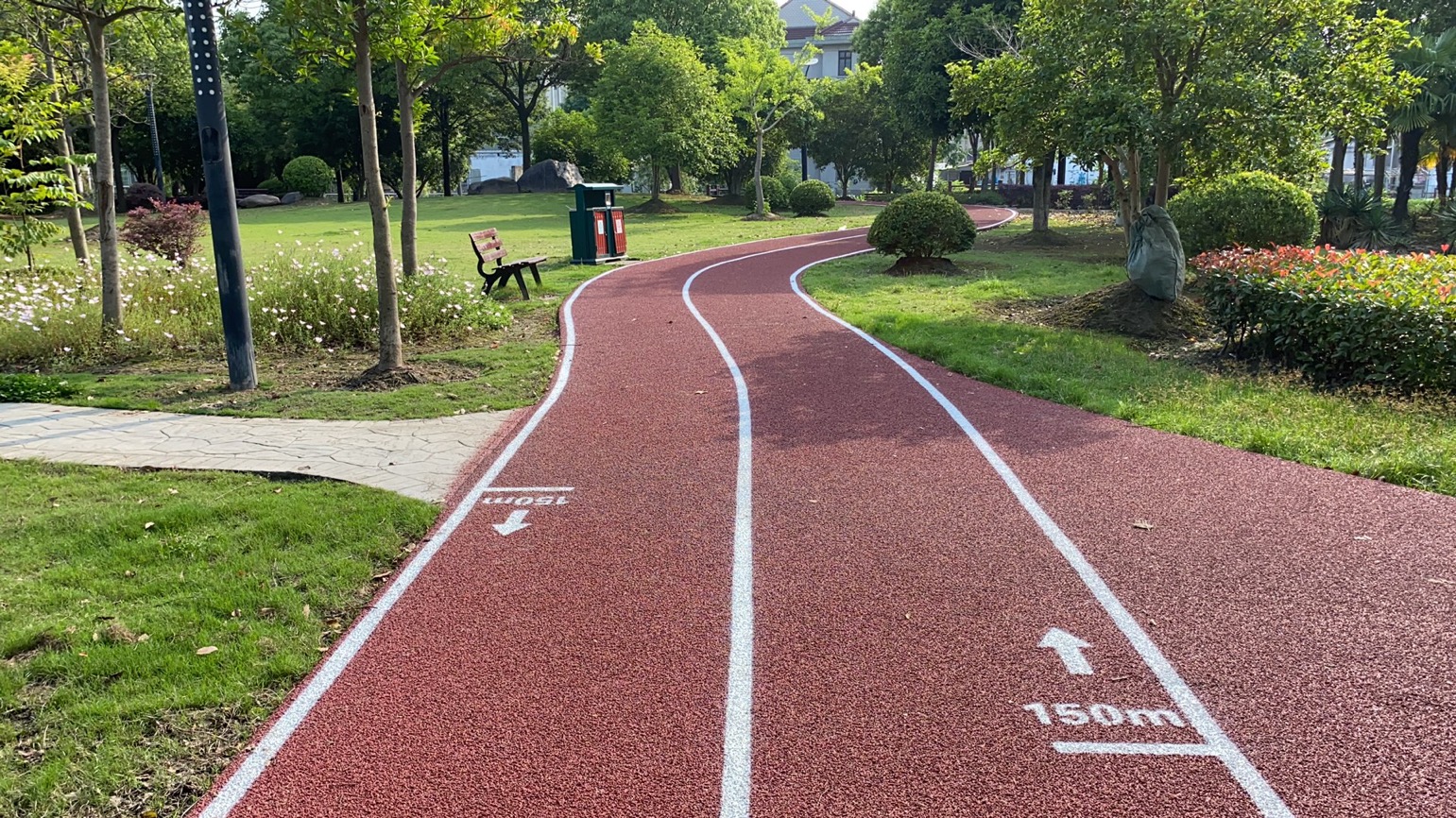 張江鎮(zhèn)環(huán)東公園市民健身步道 張江鎮(zhèn)環(huán)東公園市民健身步道
