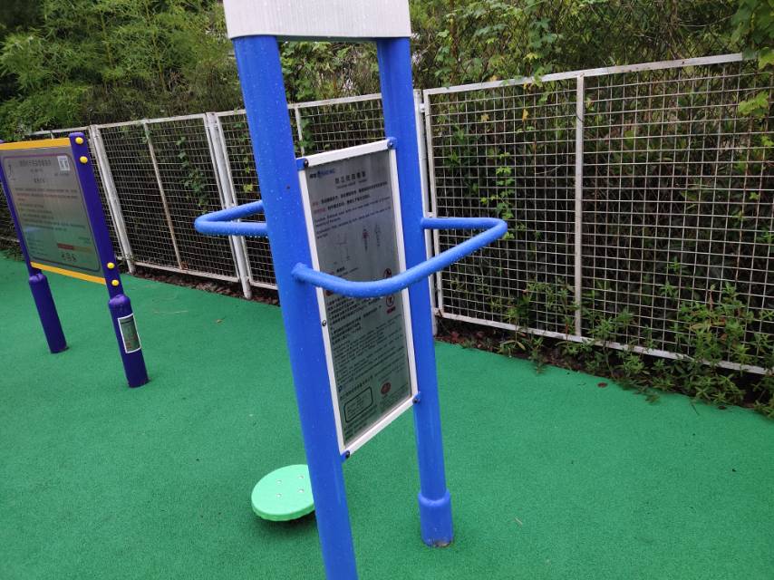 雙立柱扭腰器 雙立柱扭腰器