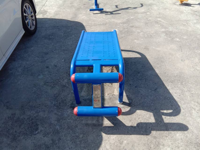 仰臥起坐板 仰臥起坐板