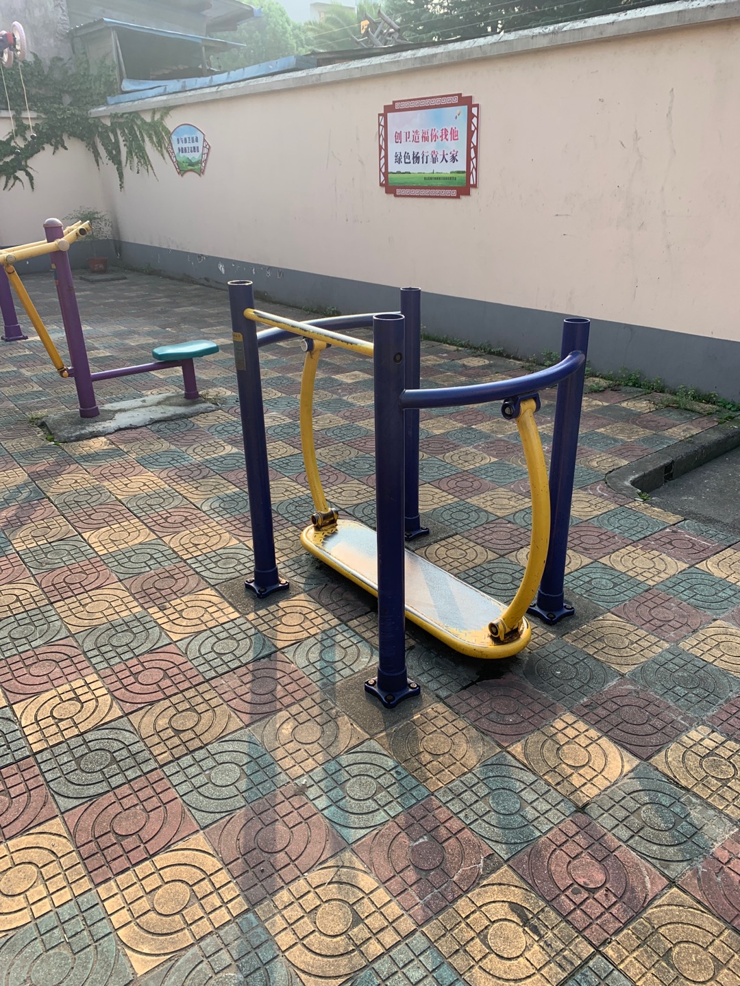 晃板健身器 晃板健身器