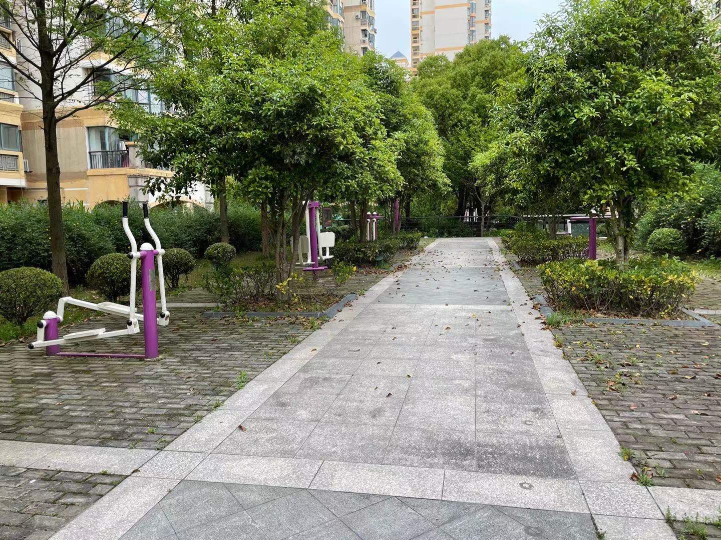 珠江新城紅棉苑健身點