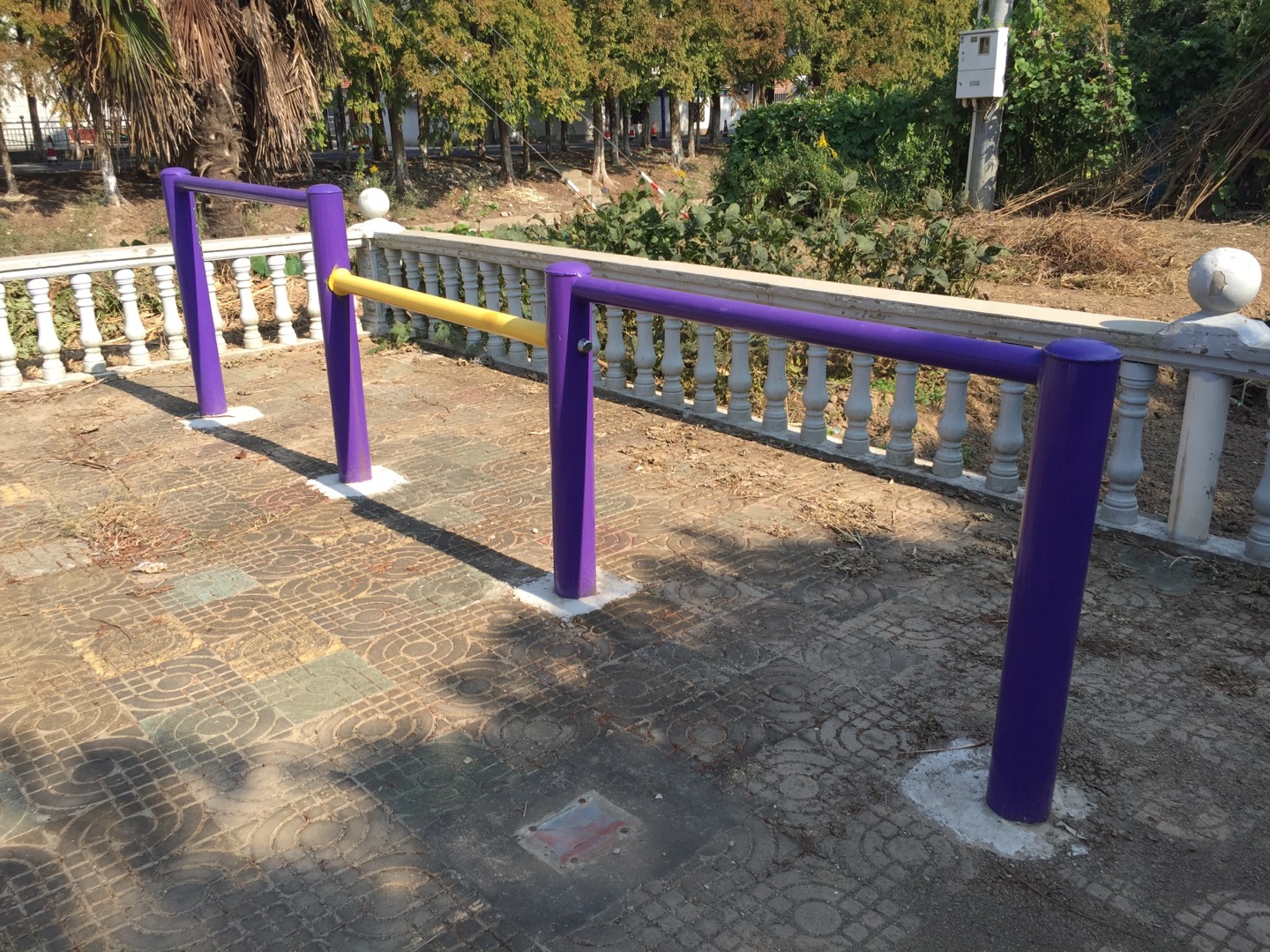 彈振壓腿器 彈振壓腿器