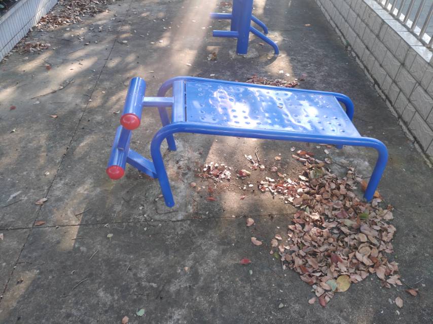 仰臥起坐板 仰臥起坐板