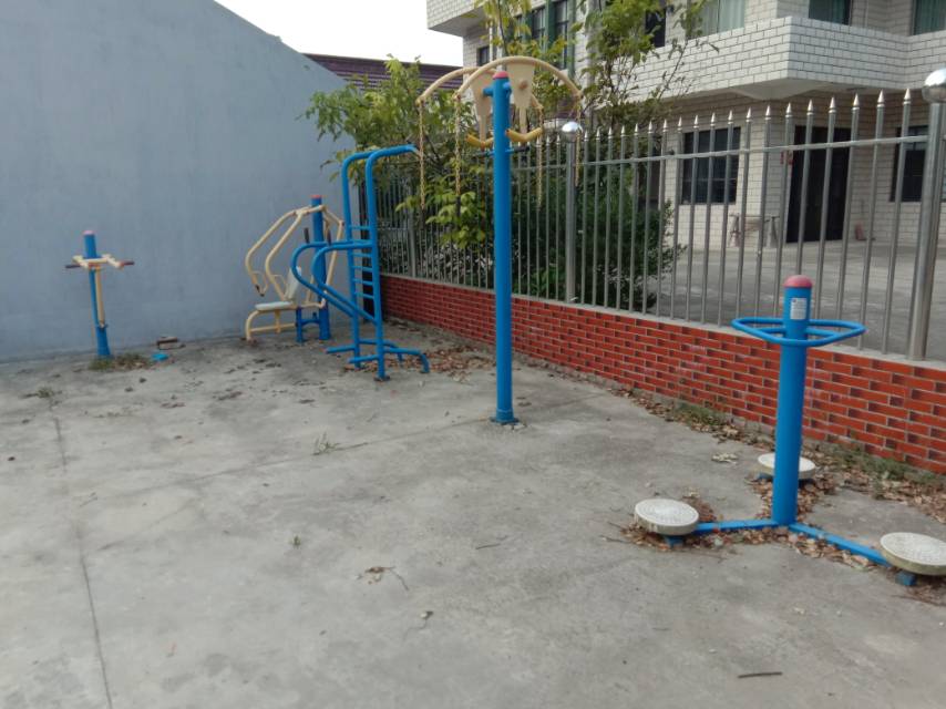 堡鎮(zhèn)四效村健身點