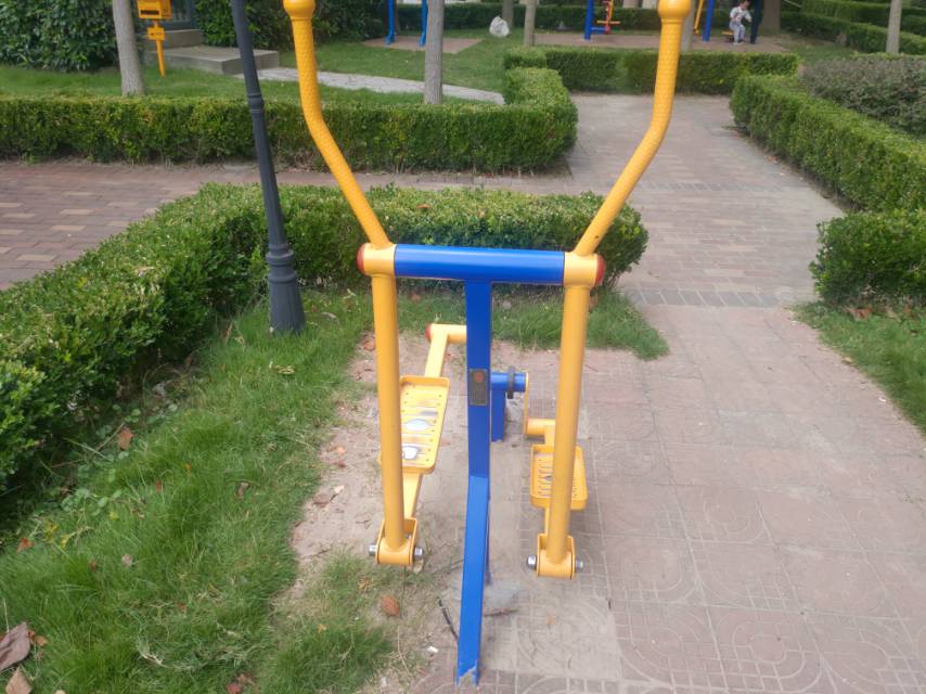 室外橢圓機(jī) 室外橢圓機(jī)