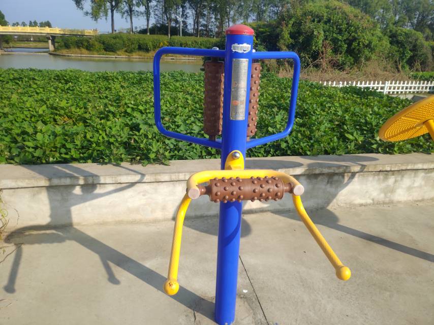 腰背按摩器 腰背按摩器