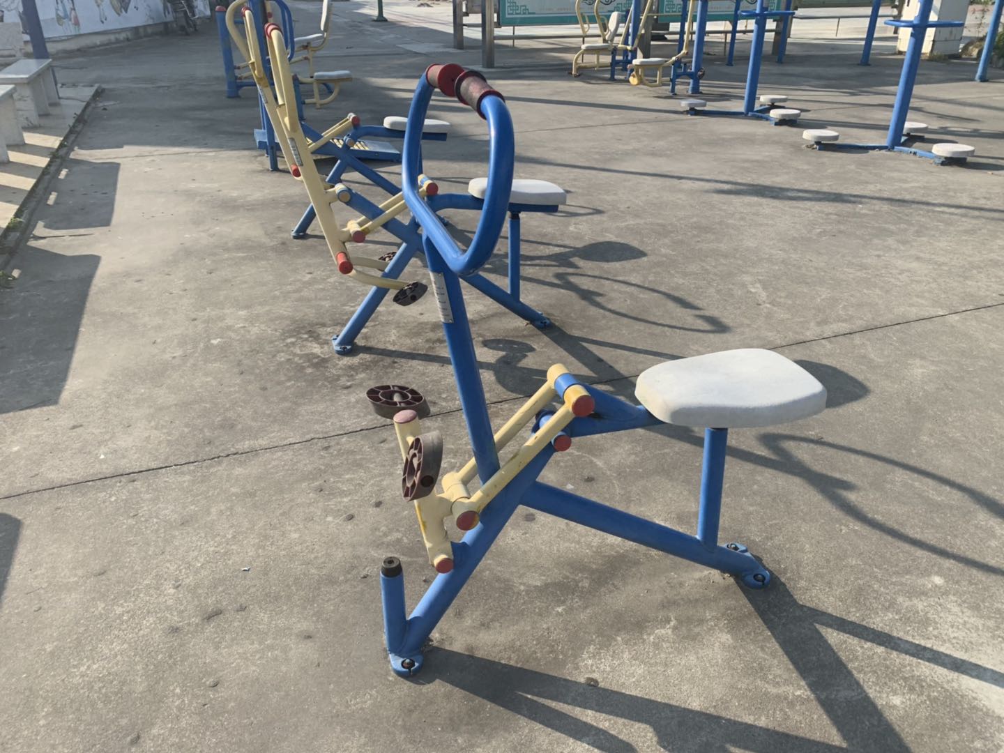 腰力鍛煉器 腰力鍛煉器