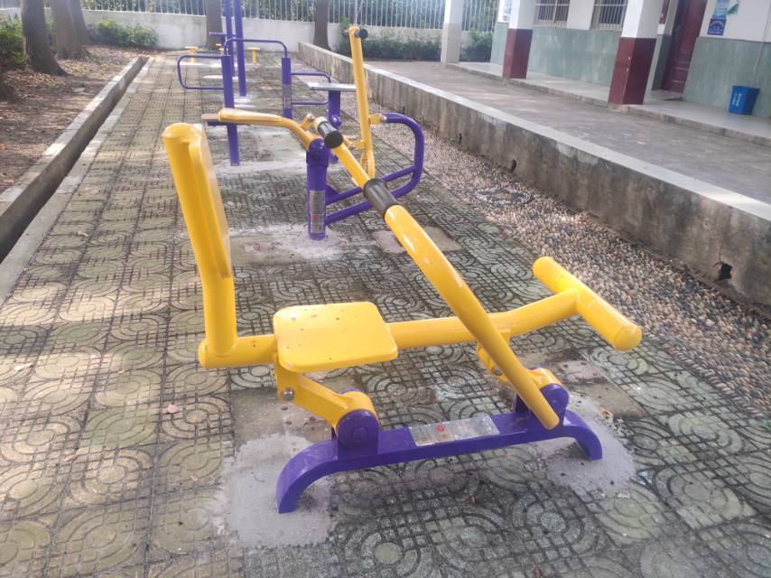 自重式平推訓練器 自重式平推訓練器