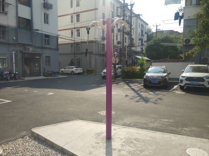 上肢牽引器(兩站位) 上肢牽引器(兩站位)