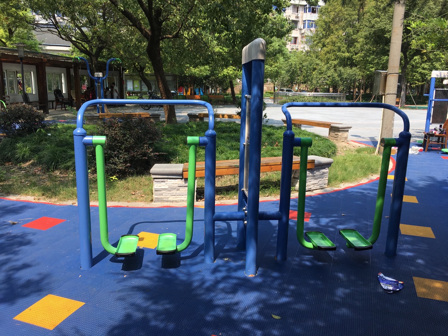 雙立柱太空漫步器 雙立柱太空漫步器