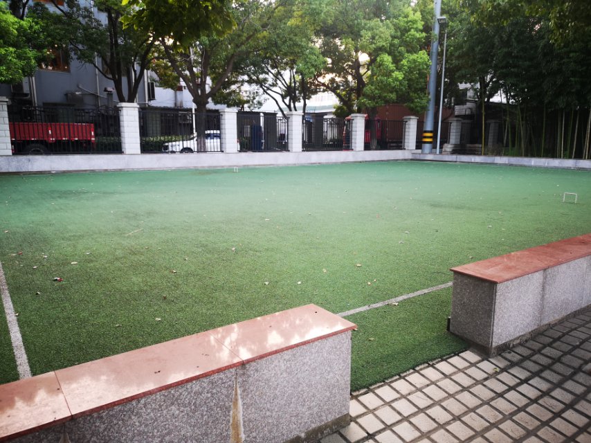 羅涇鎮(zhèn)市民體育健身俱樂(lè)部門球場(chǎng)