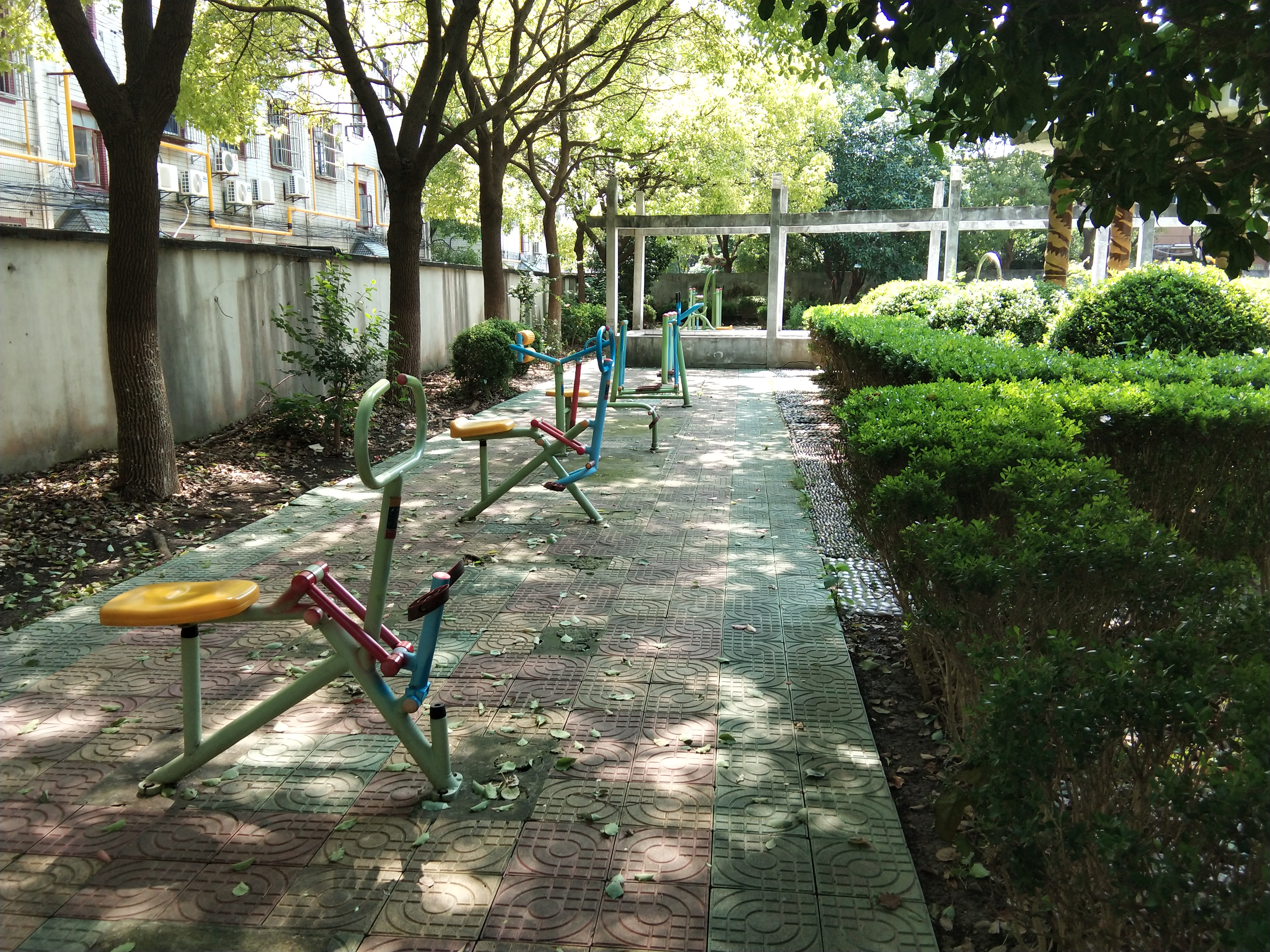 奉城鎮(zhèn)郵電新村市民益智健身苑點(diǎn) 奉城鎮(zhèn)郵電新村市民益智健身苑點(diǎn)