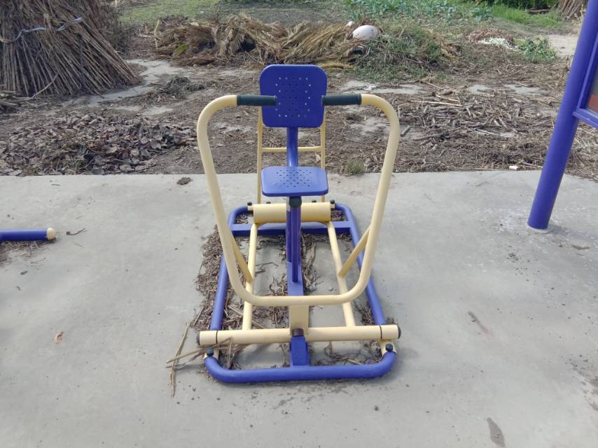 前推訓練器 前推訓練器